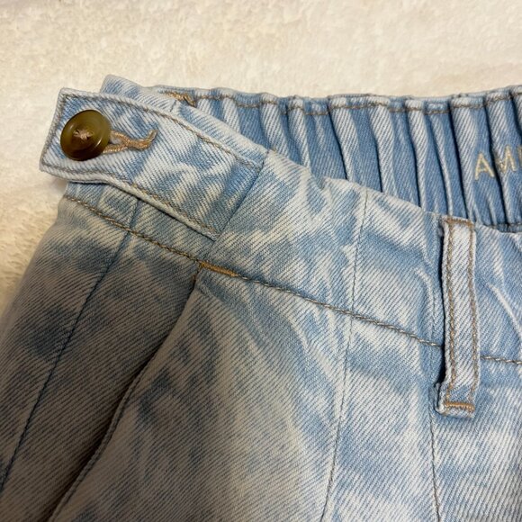 Womens American Eagle Lightwash Flare Jeans - Picture 2 of 4